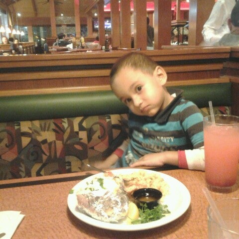 Photo taken at Sizzler by Jorge A. on 1/26/2013