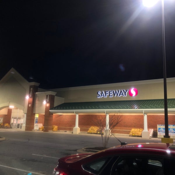 Photos at Safeway Grocery Store in La Plata
