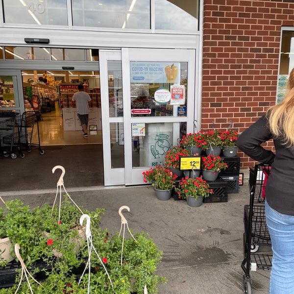 Photos at Safeway Grocery Store in La Plata