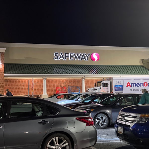 Photos at Safeway Grocery Store in La Plata