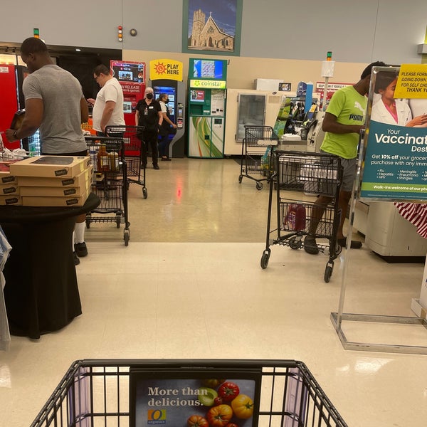 Photos at Safeway Grocery Store in La Plata