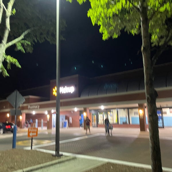 Walmart Neighborhood Market Grocery Store