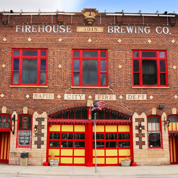 Foto tirada no(a) Firehouse Brewing Company por Firehouse Brewing Company em 7/23/2015