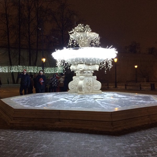 Foto tirada no(a) Hermitage Garden por Julie L. em 12/31/2015