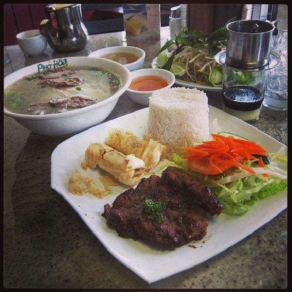 Photo taken at Pho Hoa by Anto C. on 6/16/2013