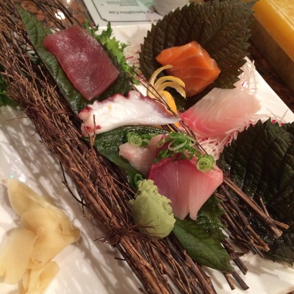 Снимок сделан в Appare Japanese Steak House пользователем Kristine C. 10/16/2014
