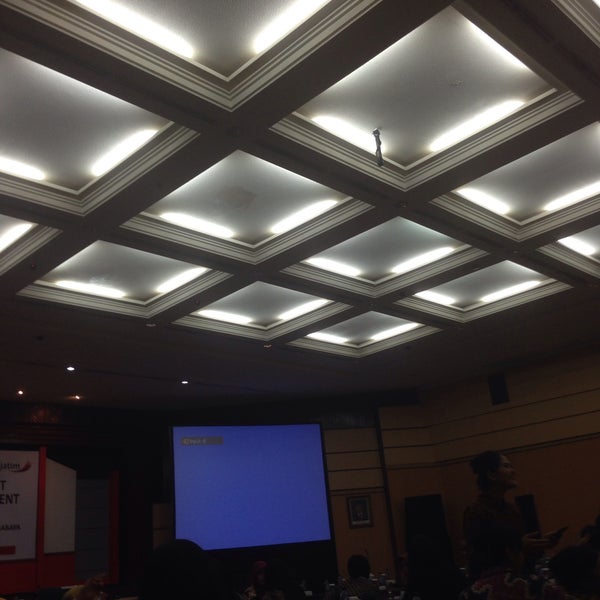 Kantor Pusat Bank Jatim - Office