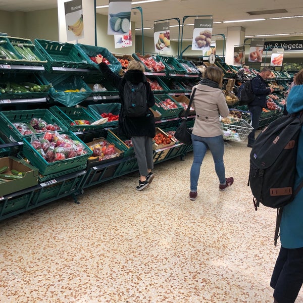 Tesco Express Bethnal Green North Londra, Greater London