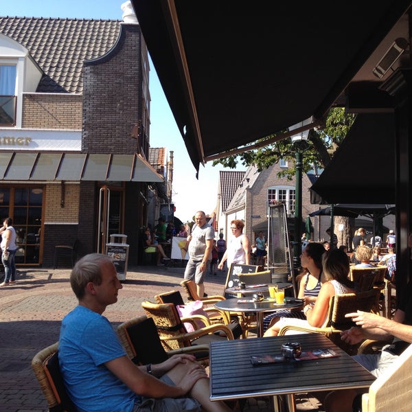 Снимок сделан в Eetcafé De Steenenplaats пользователем Oliver R. 8/23/2015