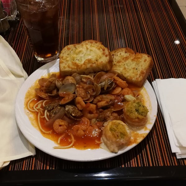 Photo taken at Choices Buffet at Pala Casino Spa &amp; Resort by Stephen S. on 11/5/2019