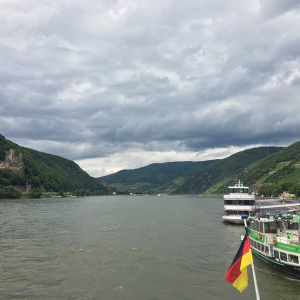 Bingen-Rüdesheimer Schiff - Assmanshausen