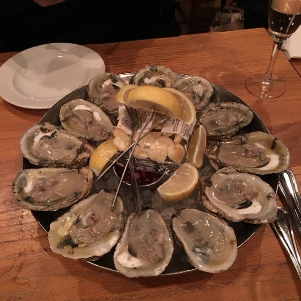 Wish I had come during oyster happy hour. Otherwise it’s $30 for a dozen.