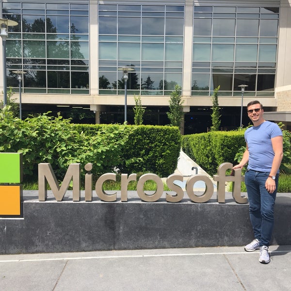 按不出 143+305*70 143+305*70 ella. 1 microsoft way redmond. Редмонд (вашингтон) штаб квартира microsoft. Googleplex. Microsoft redmond campus.