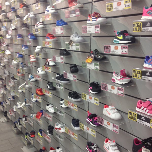 Photos at Sports Direct 2 tips