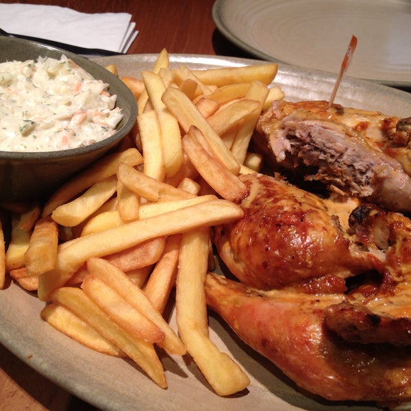 Photo taken at Nando&#39;s by SuYeone J. on 5/9/2013