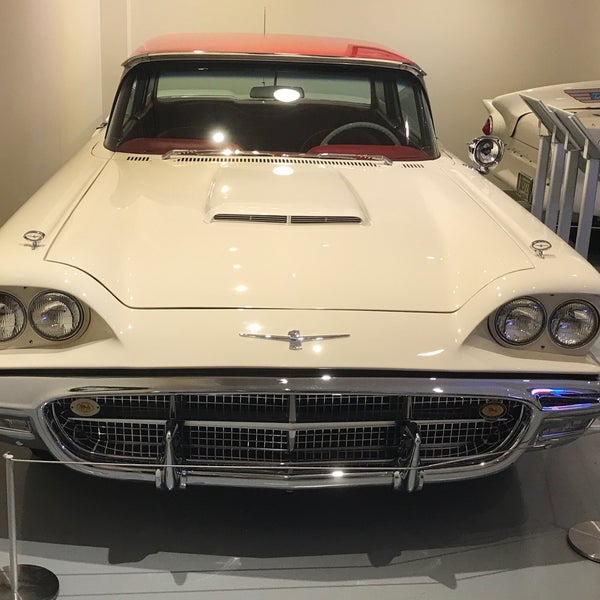 Foto diambil di The Antique Automobile Club of America Museum oleh Ed M. pada 7/15/2018