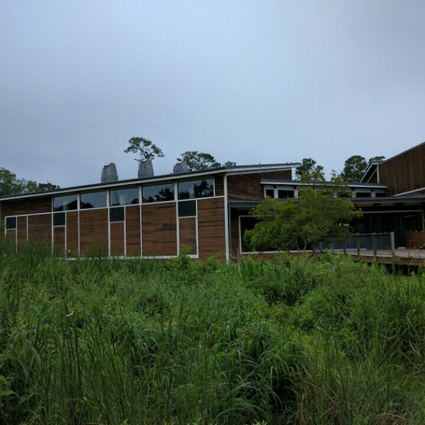 Chincoteague National Wildlife Refuge FWS Visitor Center 3 tips from