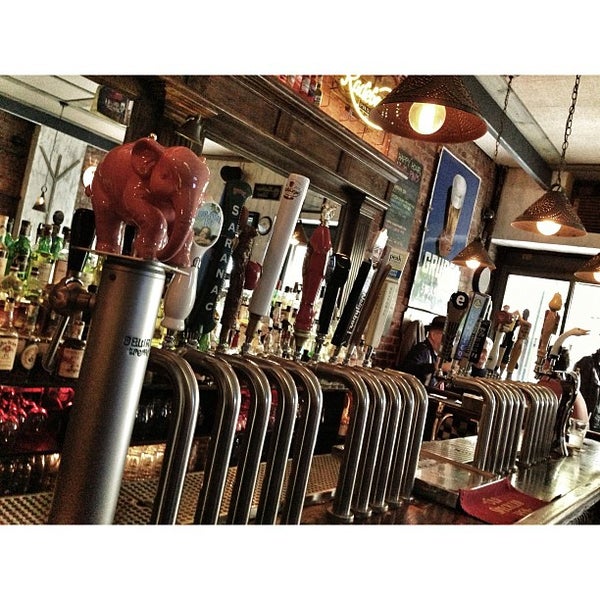 Drop Off Service Bar in East Village