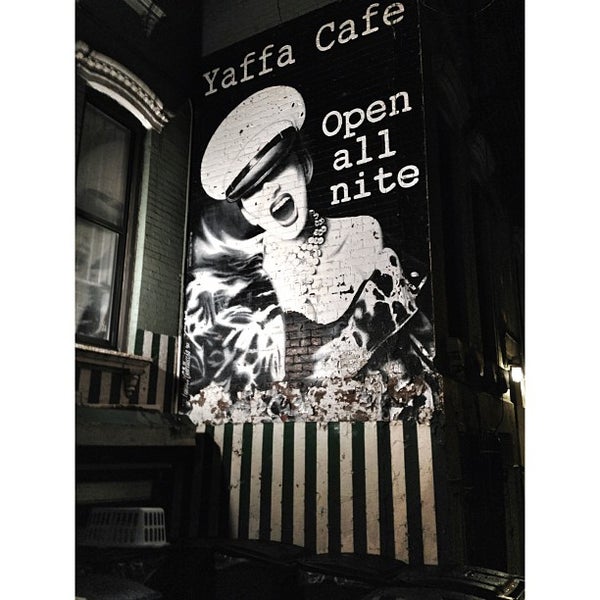 7/4/2013 tarihinde Robert S.ziyaretçi tarafından Yaffa Cafe'de çekilen fotoğraf
