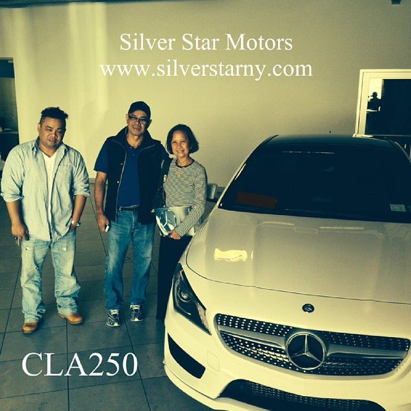 Das Foto wurde bei Silver Star Motors, Authorized Mercedes-Benz Dealer von Silver Star M. am 10/31/2013 aufgenommen