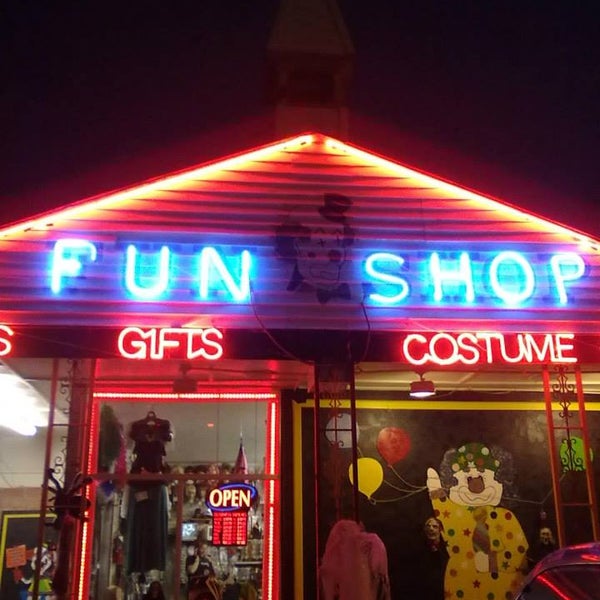 Joe Sam's Fun Shop Costume Store in Pasadena