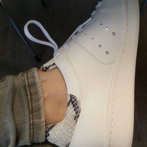 Photos at Schoenen Torfs - 4 tips