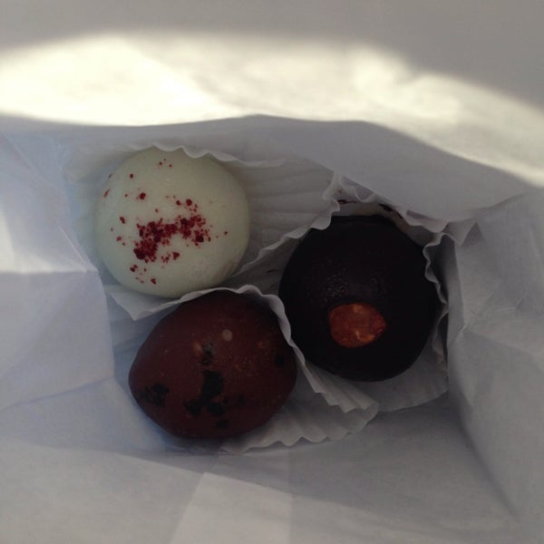 Sweet Sensations Pastry Ravenswood Chicago, IL