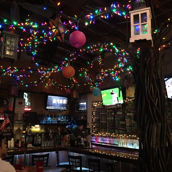 Foto tomada en Chico&#39;s Tequila Bar  por Seher I. el 6/11/2015