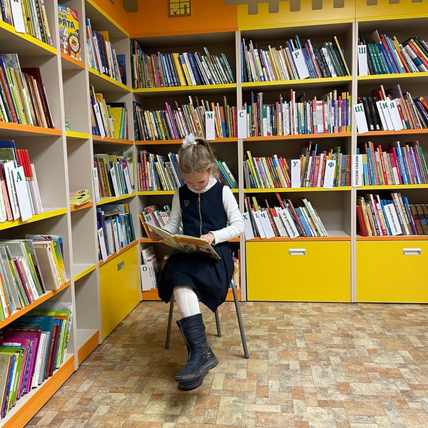 Библиотека 9. Библиотека березники черняховского 57. Библиотека недвиговского сельского поселения. Библиотека 9 череповец. Книжный фонд библиотеки.