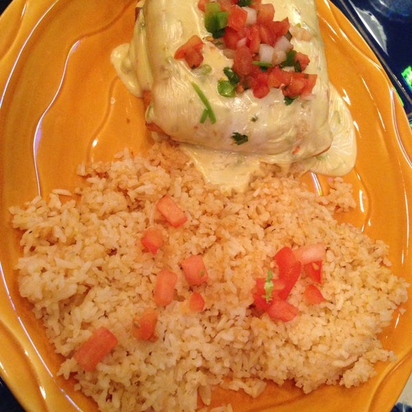 Das Foto wurde bei Maria&#39;s Mexican Restaurant von dan o. am 6/3/2014 aufgenommen