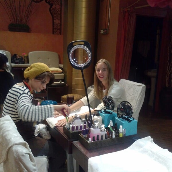 Photo taken at Mojo Spa by Tracy M. on 10/20/2013
