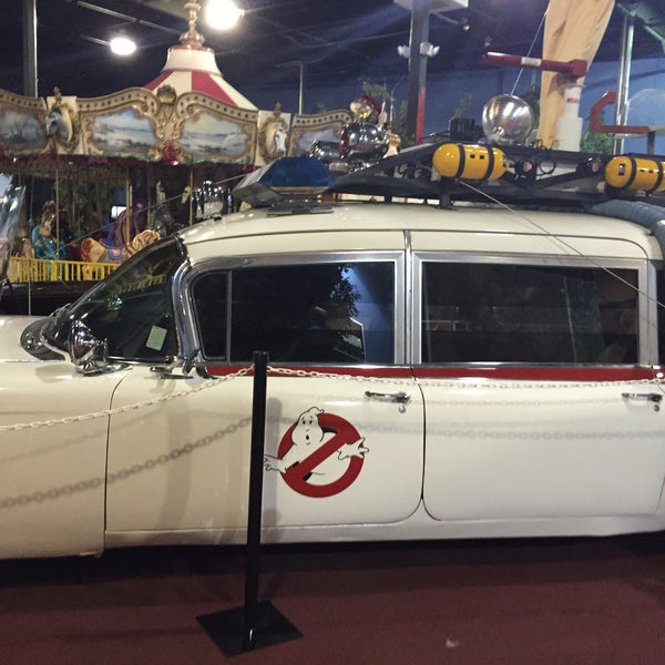 Foto tomada en Miami&#39;s Auto Museum at the Dezer Collection  por Marilyn W. el 1/20/2016