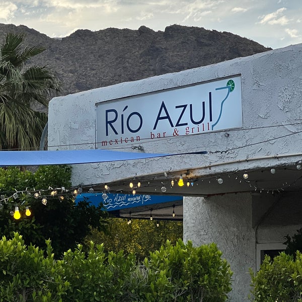Foto scattata a Rio Azul Mexican Bar &amp; Grill da Terrell S. il 4/27/2022