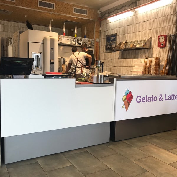 Photo taken at Gelato &amp; Latte Este by Galina K. on 1/8/2018