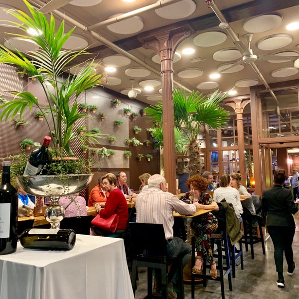 Photo taken at Restaurante Casa Lucio by Emy D. on 9/27/2019