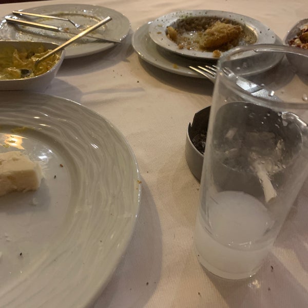 Foto tirada no(a) Şirnaz Ocakbaşı Restaurant por ⭐️ Rafet ŞAHİN      🇹🇷 em 12/14/2021