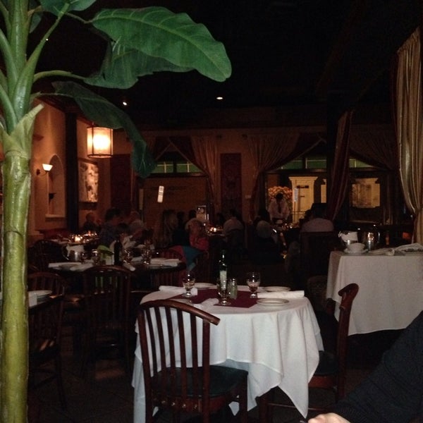 Photo taken at Paper Moon Restaurant by Berkin T. on 10/16/2013