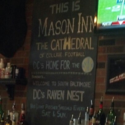 รูปภาพถ่ายที่ Mason Inn โดย Melissa J. เมื่อ 9/7/2013