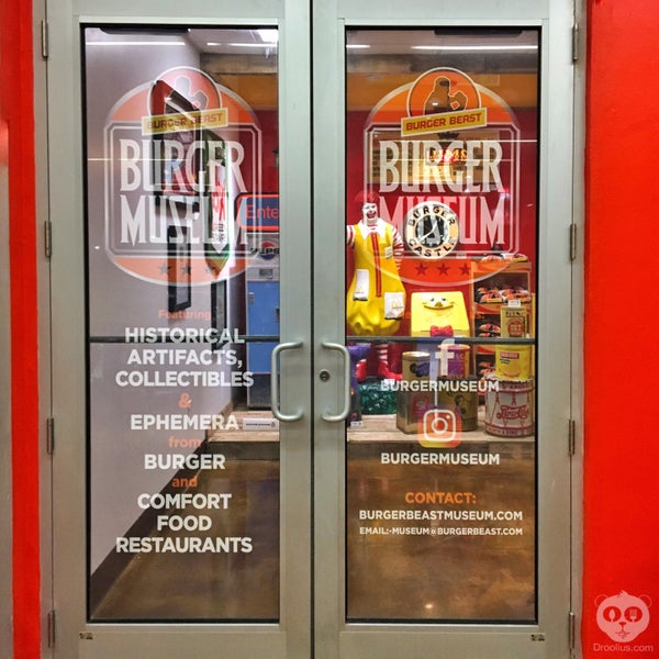 12/2/2016에 Julius Droolius님이 Burger Museum by Burger Beast에서 찍은 사진