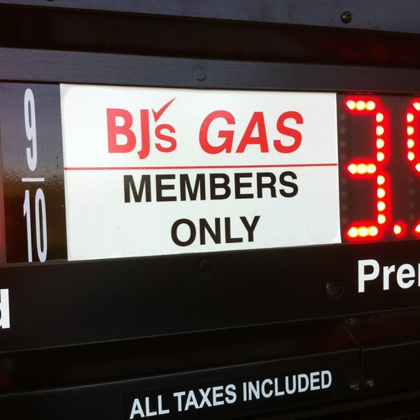 BJ's Gas Gas Station in Wallingford