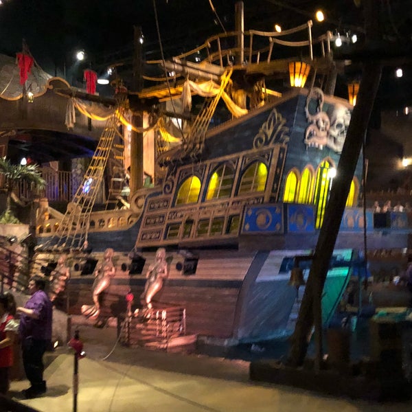 Photo taken at Pirates Voyage Dinner &amp; Show by Daniel P. on 8/22/2018