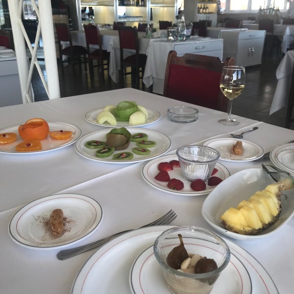 Das Foto wurde bei Sofram Balık Restaurant von Serap am 4/9/2021 aufgenommen