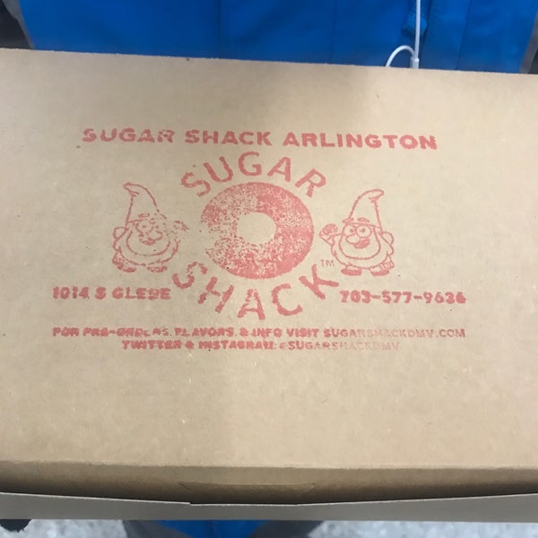 Foto diambil di Sugar Shack Donuts &amp; Coffee oleh Julie R. pada 1/4/2018