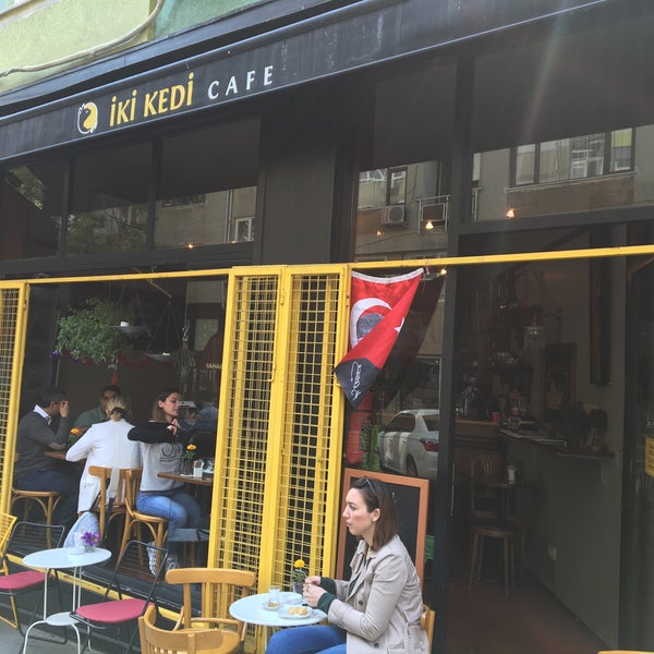5/7/2016에 Volkan K.님이 İki Kedi Cafe에서 찍은 사진