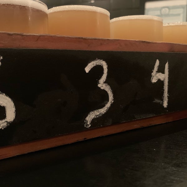 Снимок сделан в Beer Shop NYC пользователем Scott F. 8/4/2019