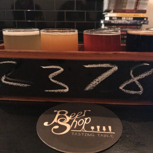 1/6/2019 tarihinde Scott F.ziyaretçi tarafından Beer Shop NYC'de çekilen fotoğraf