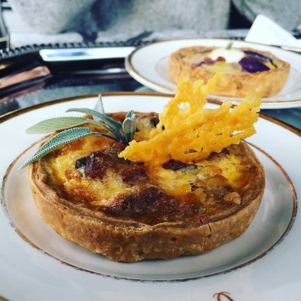 Some of the best quiches, cocktails, French press and desserts in Cleveland. Unbelievably quaint and cozy.