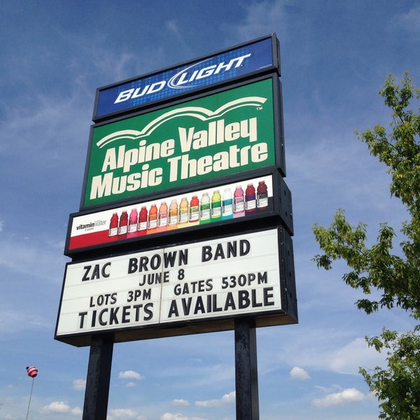 Alpine Valley Parking Lot 5 tips from 1170 visitors