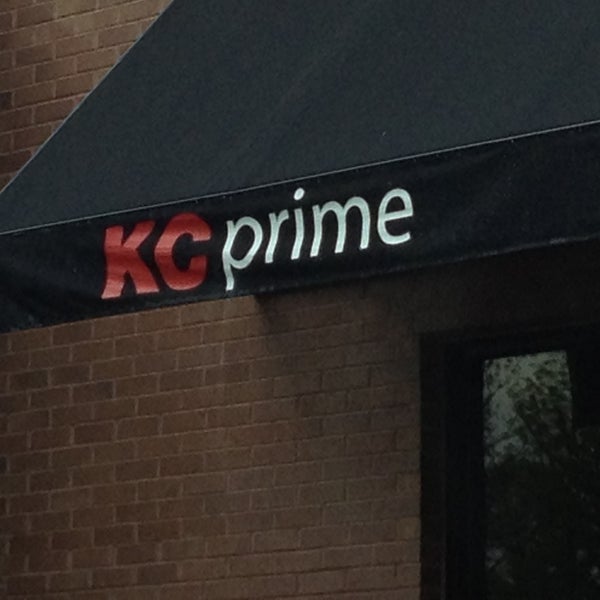 Foto diambil di KC Prime Restaurant oleh Helen D. pada 5/8/2013