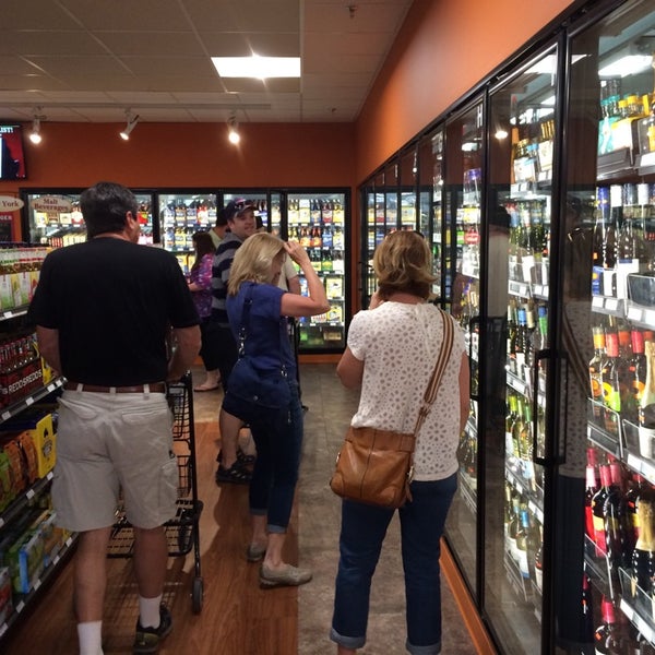 Busa Wine & Spirits 2 tips from 220 visitors